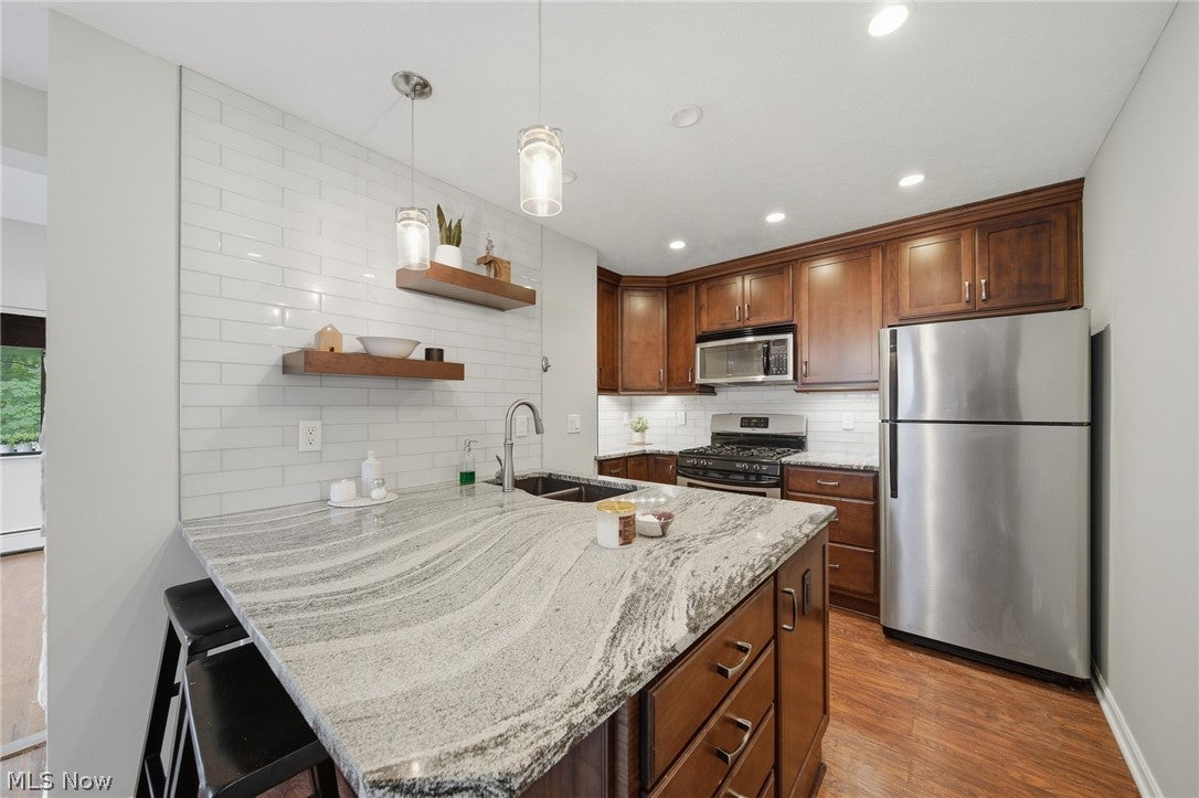 2120 Pinebrook Trail