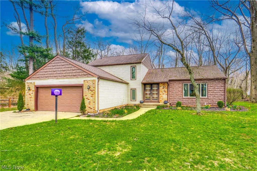 Photo of 6180 Drexel Street NW, Massillon, OH 44646 (MLS # 5195544)