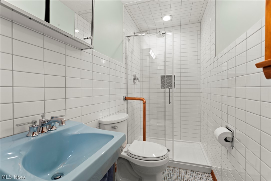 Williamsburg Heights 05 - Residential