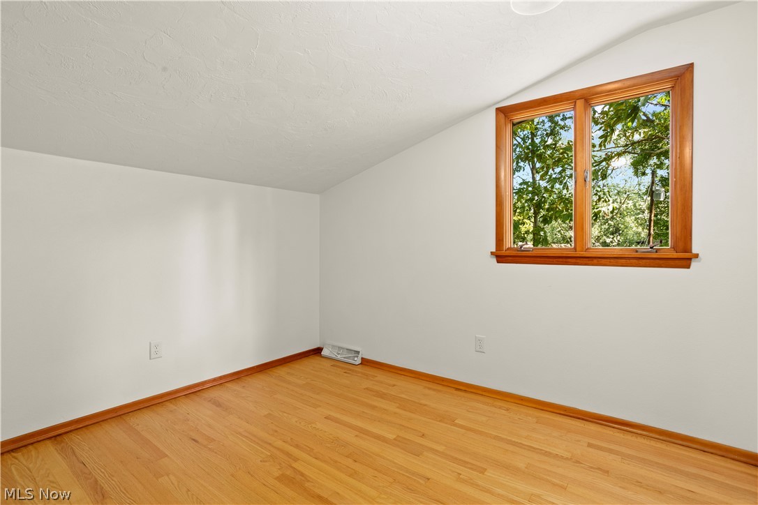 Williamsburg Heights 05 - Residential