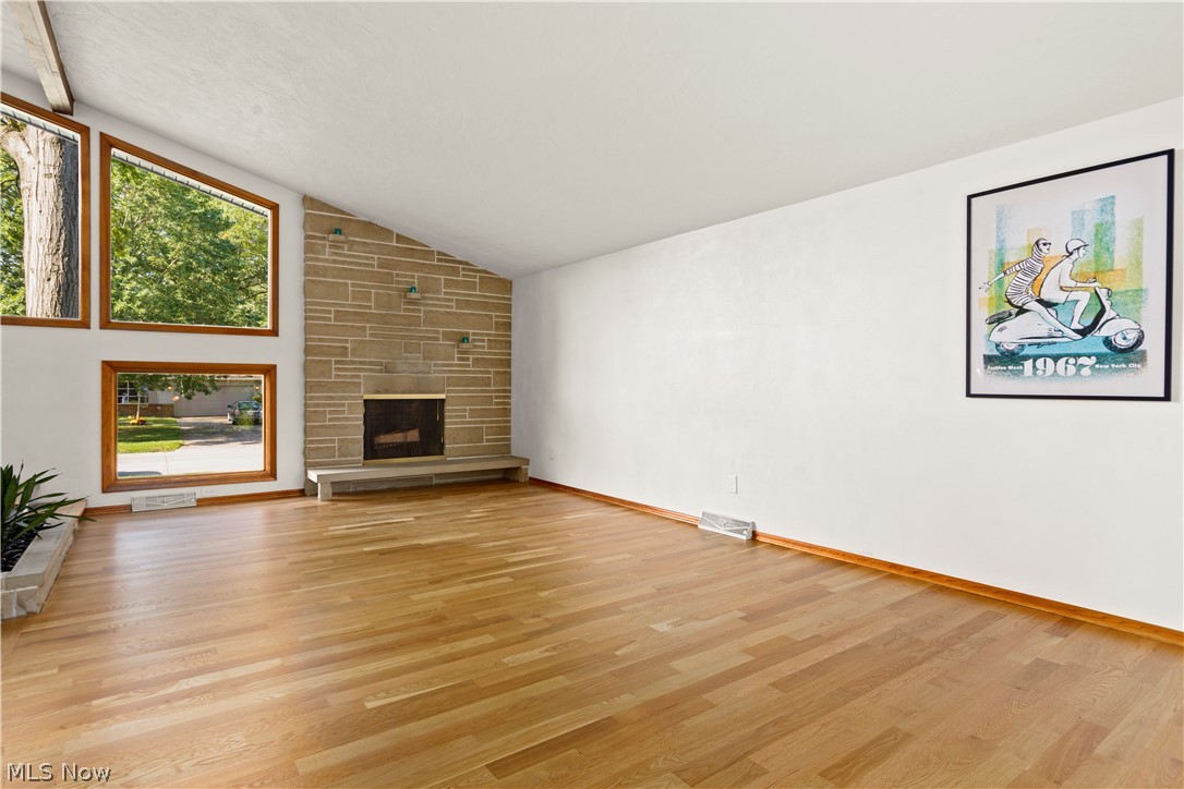 Williamsburg Heights 05 - Residential