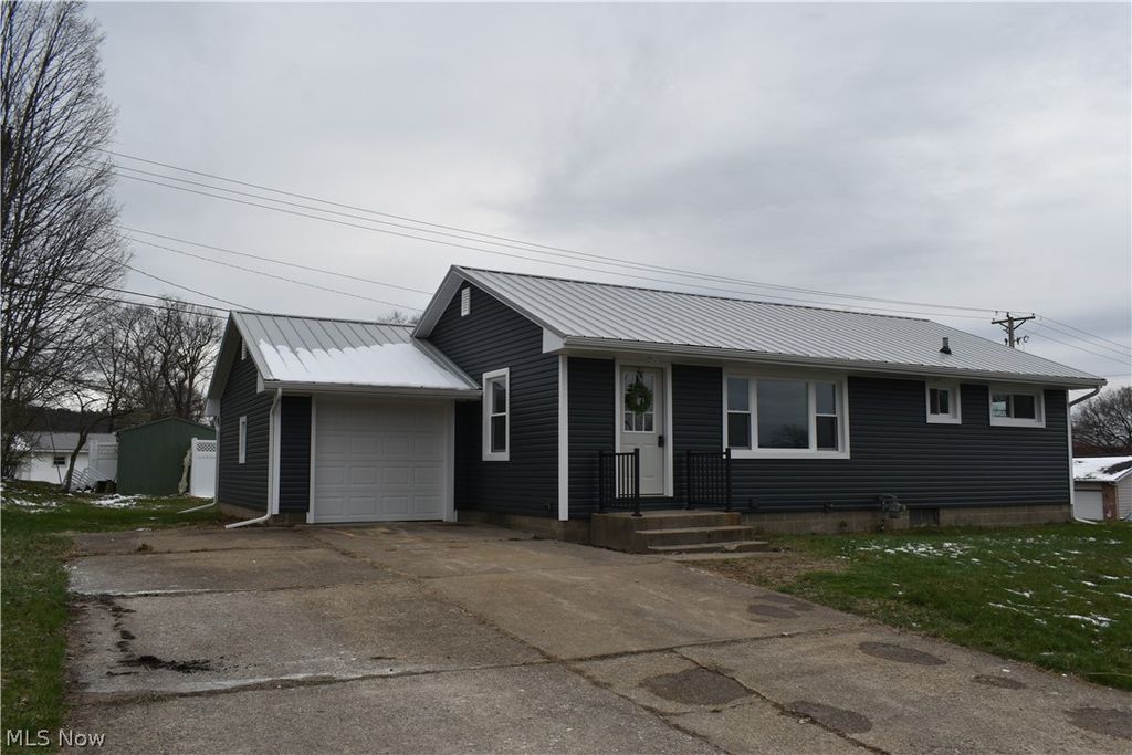 Photo of 1213 Sleepy Hollow Drive, Coshocton, OH 43812 (MLS # 5194151)