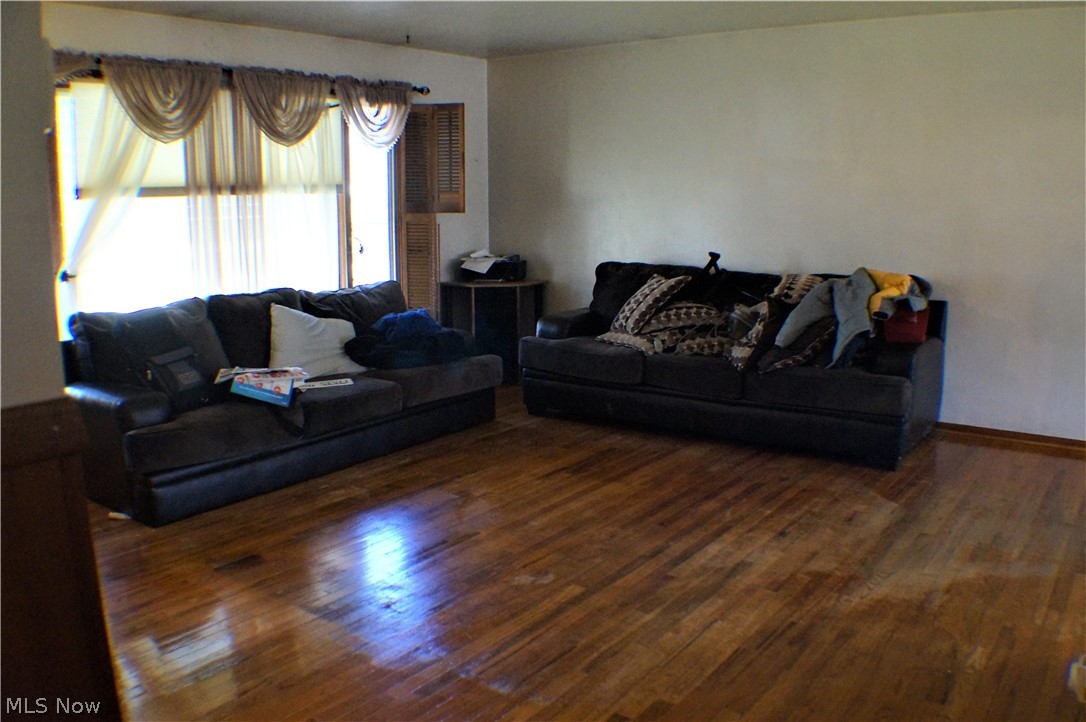 Brooklyn Airport - Residential