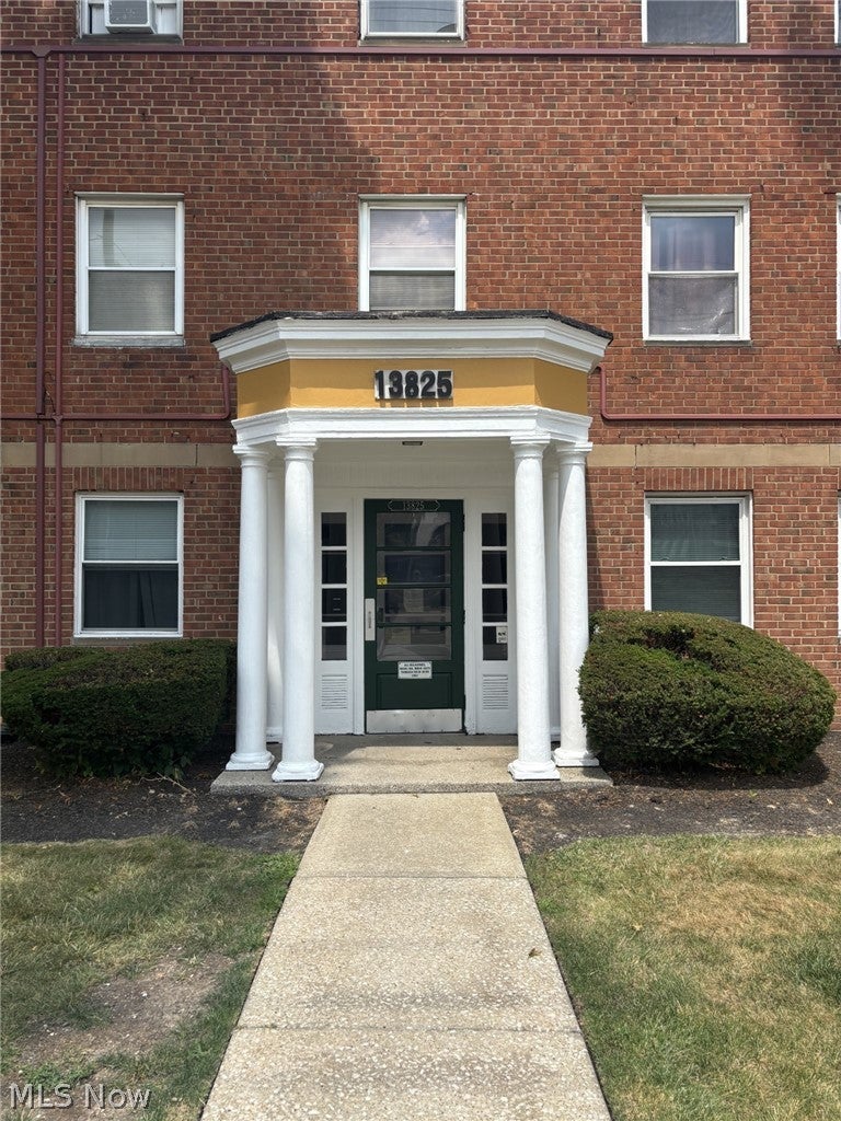 13825 Cedar Road 306A