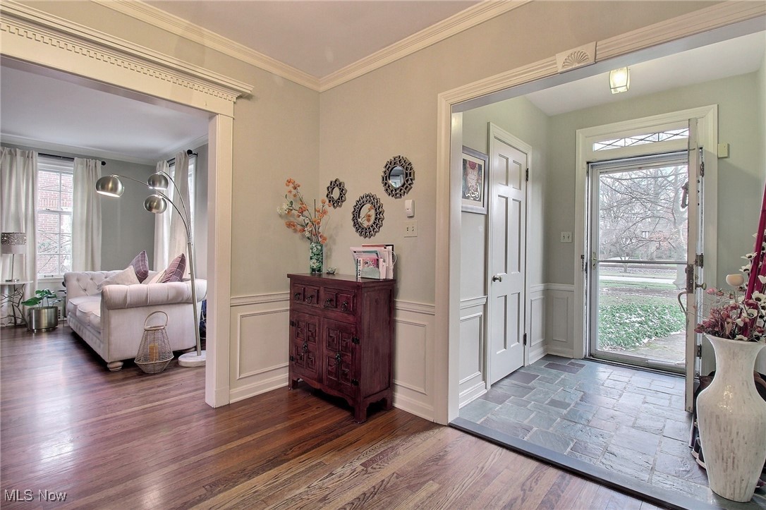 14575 Shaker Boulevard