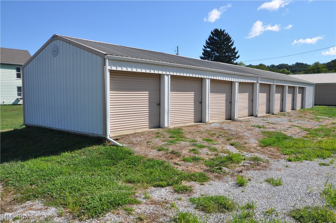 Board/Trade Fifth Add - Commercial Sale