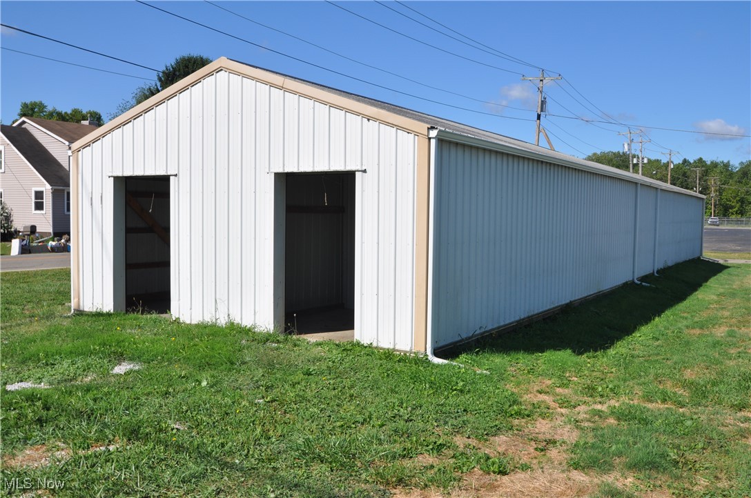 Board/Trade Fifth Add - Commercial Sale