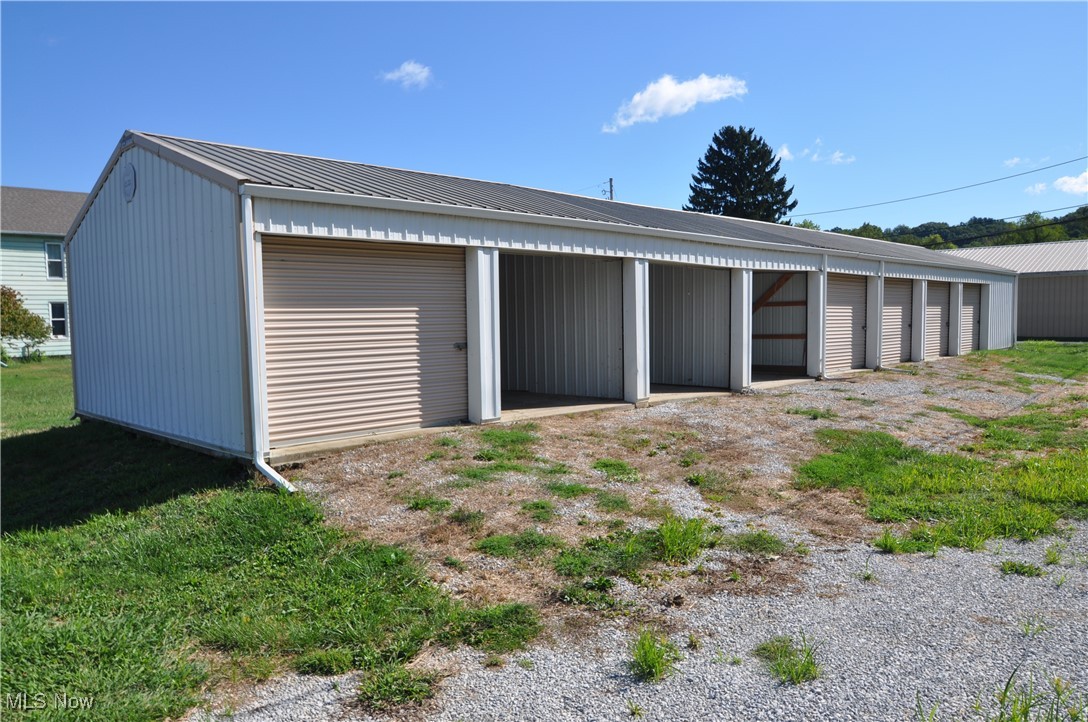 Board/Trade Fifth Add - Commercial Sale