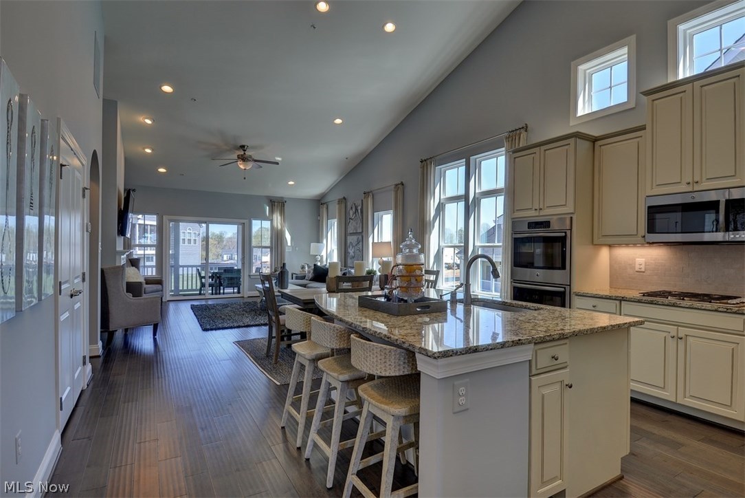 Forest Ridge Preserve - Residential