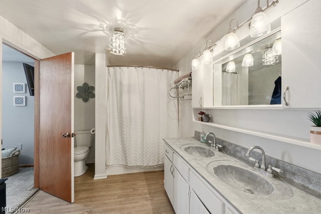 Connecticut Court Estates - Residential