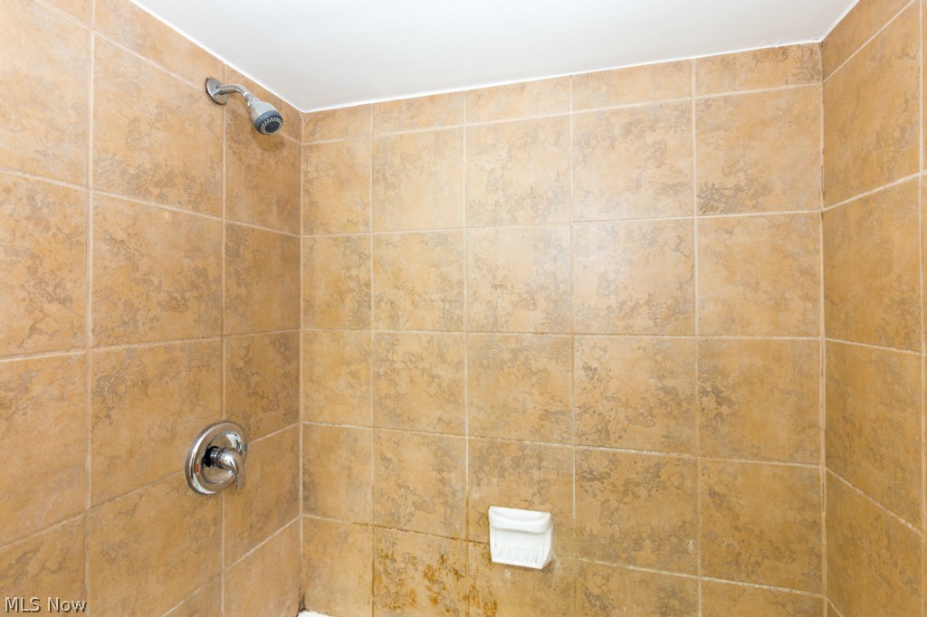 Lecona - Residential