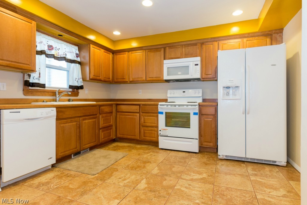 Lecona - Residential