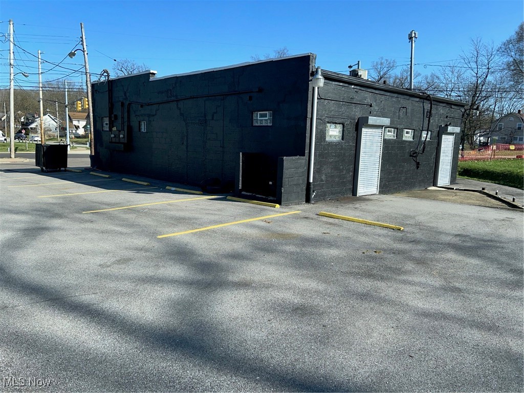 1140 Mercer Avenue