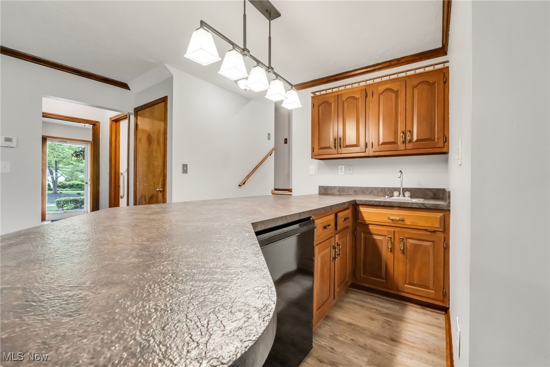 7456 Blue Ridge Drive, Mentor, Ohio image 9
