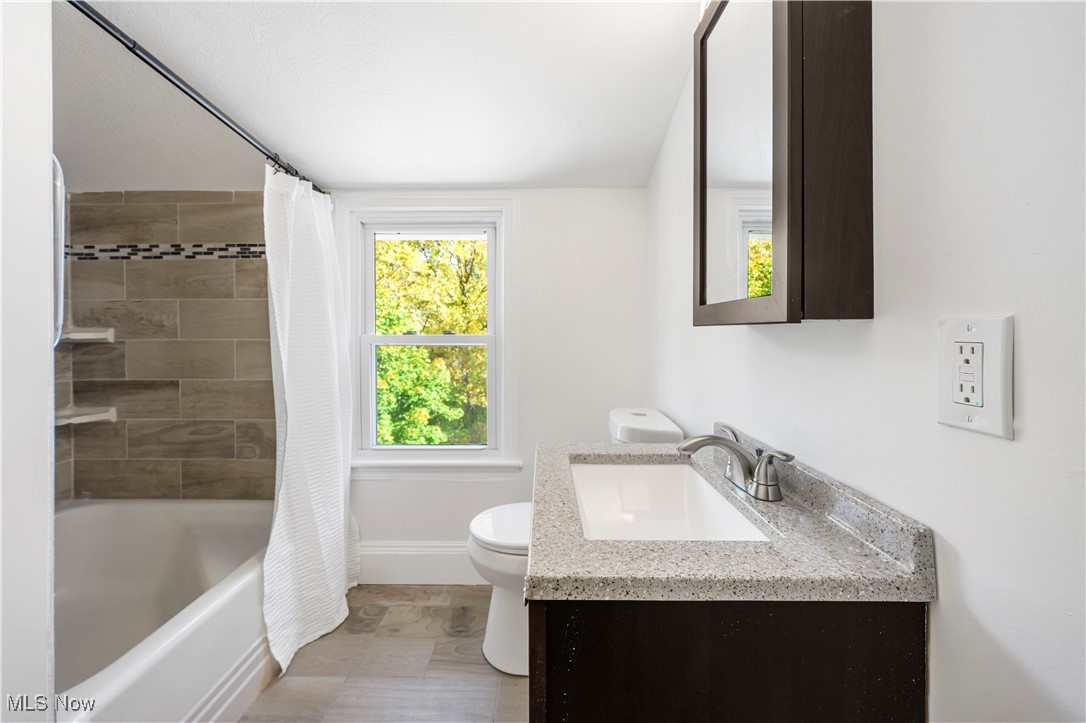 Frisbie-Berwald Cos Shaker Lake - Residential