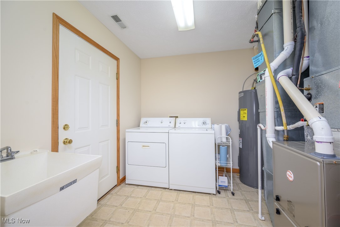15381 High Pointe Circle, Middlefield, Ohio image 18