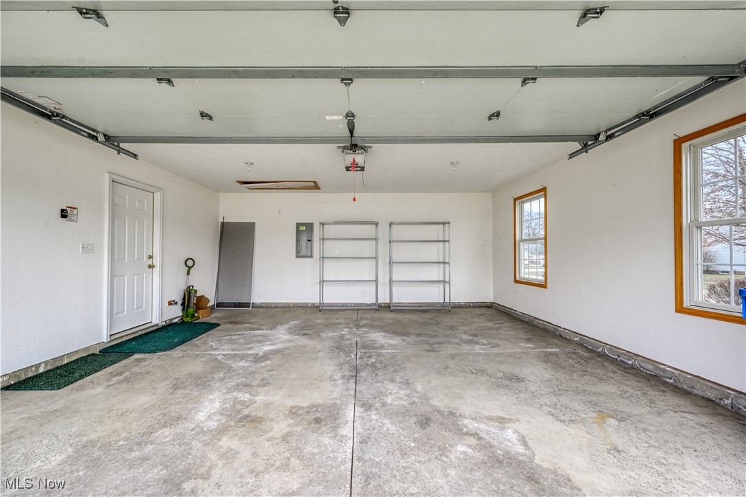 15381 High Pointe Circle, Middlefield, Ohio image 19