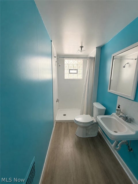 Tiny photo for 399 W Warren Avenue, Youngstown, OH 44511 (MLS # 5217137)