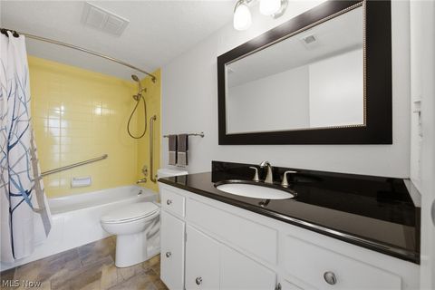 Tiny photo for 4187 Columbia Road, North Olmsted, OH 44070 (MLS # 5197980)