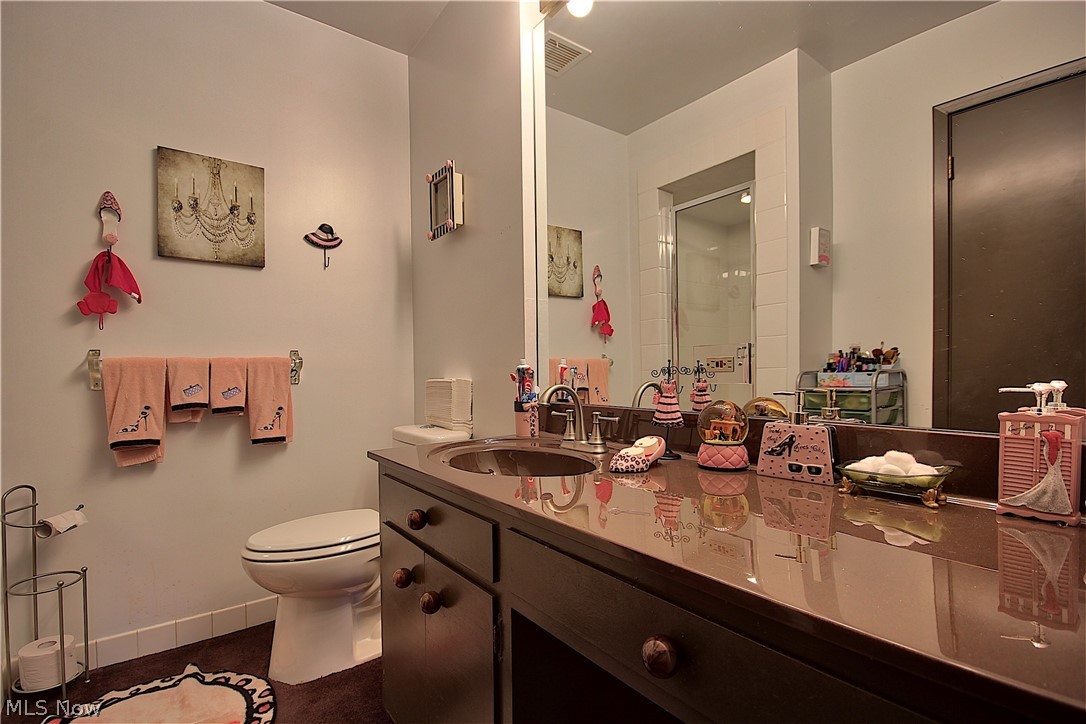 Stratton House Condo - Residential