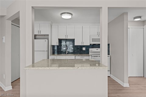 Tiny photo for 9600 Cove Drive #B6, North Royalton, OH 44133 (MLS # 5238787)