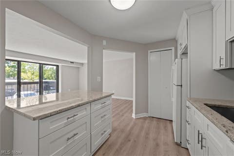 Tiny photo for 9600 Cove Drive #B6, North Royalton, OH 44133 (MLS # 5238787)