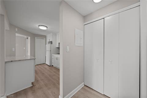 Tiny photo for 9600 Cove Drive #B6, North Royalton, OH 44133 (MLS # 5238787)