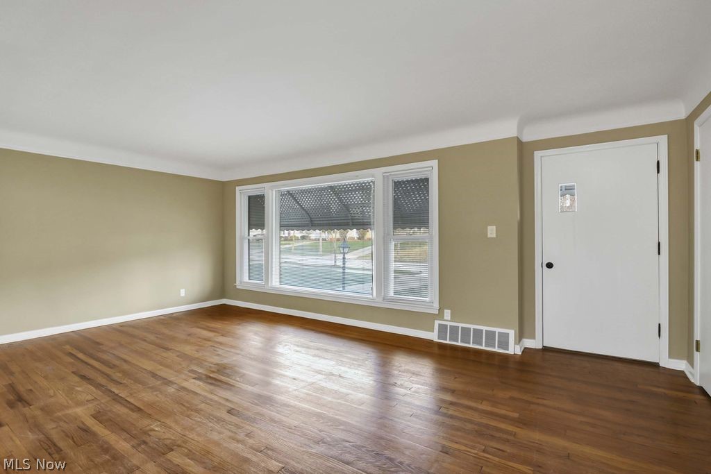 D Neros 36 - Residential