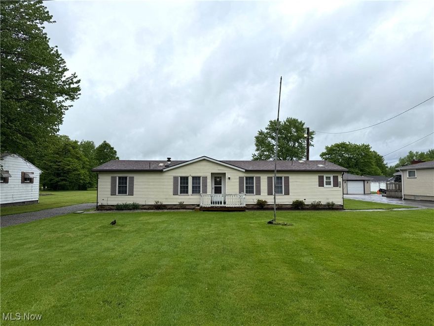 Charming Modular Ranch in Howland School District! Don't miss this beautifully maintained 3-bedroom, 2-bath modular ranch. Priced to sell, this home sits on 0.83 acres, perfect for outdoor enjoyment. The home includes plenty of living space, featuring a family room, dining area, updated kitchen, 2 full baths, rec room, mudroom, and two inviting decks—ideal for entertaining or enjoying peaceful mornings. Located in the sought-after Howland School District, this home blends comfort, convenience, and value. Hurry and schedule your viewing.