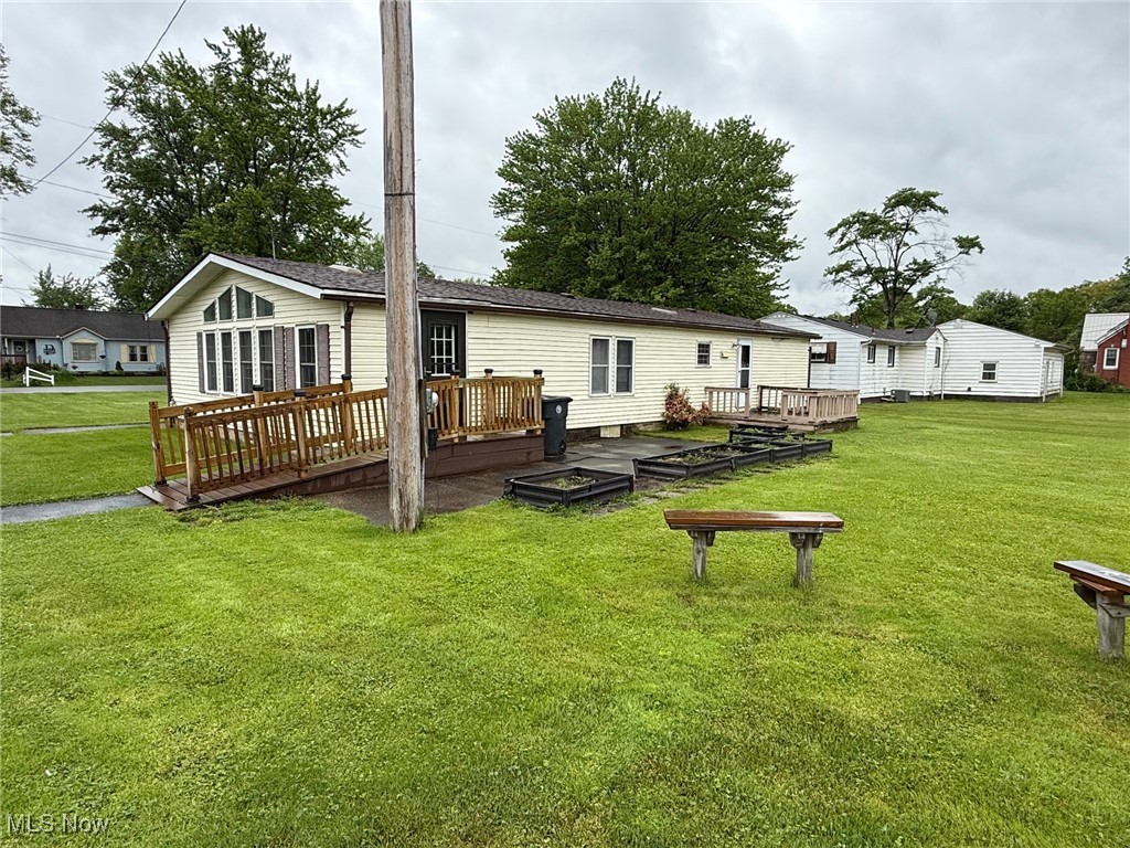 2471 Weir Road, Warren, Ohio image 4