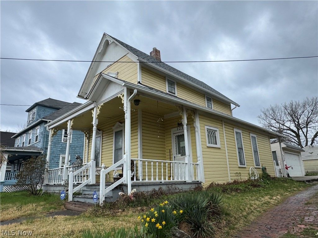 Photo of 223 Crosby Street, Akron, OH 44303 (MLS # 5200964)