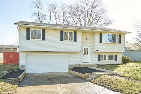 Tiny photo for 1661 Devonshire Drive, Brunswick, OH 44212 (MLS # 5190287)