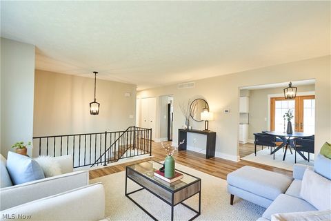 Tiny photo for 1661 Devonshire Drive, Brunswick, OH 44212 (MLS # 5190287)