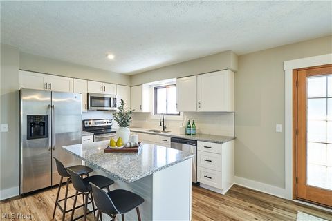 Tiny photo for 1661 Devonshire Drive, Brunswick, OH 44212 (MLS # 5190287)