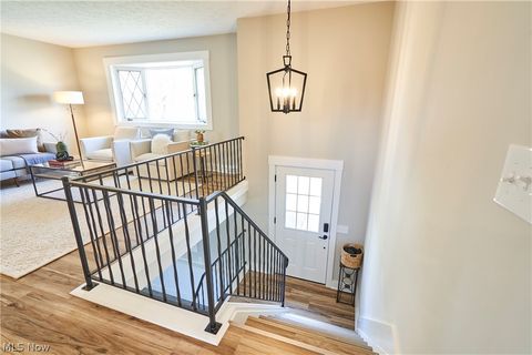 Tiny photo for 1661 Devonshire Drive, Brunswick, OH 44212 (MLS # 5190287)