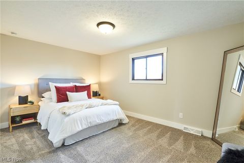 Tiny photo for 1661 Devonshire Drive, Brunswick, OH 44212 (MLS # 5190287)