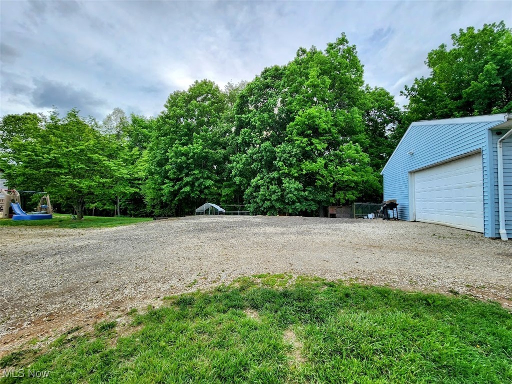 62525 Institute Road, Lore City, Ohio image 32