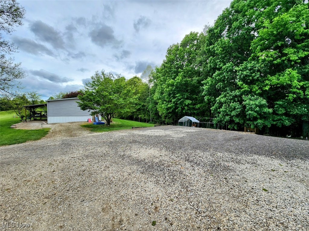 62525 Institute Road, Lore City, Ohio image 30
