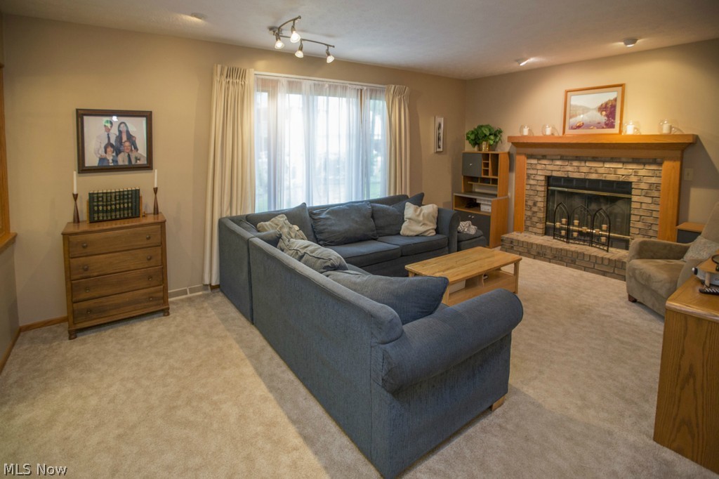 Carriage Pk Oval - Residential