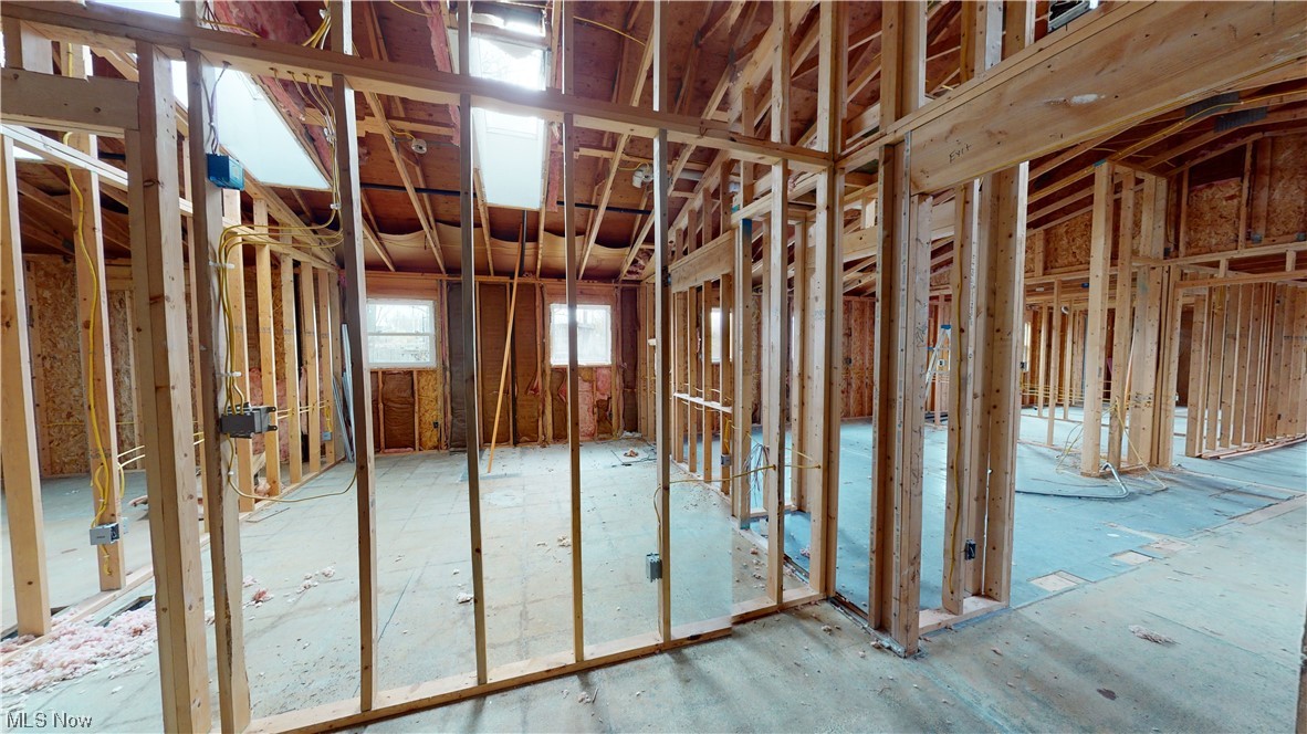 Mentor Center 08 - Commercial Sale