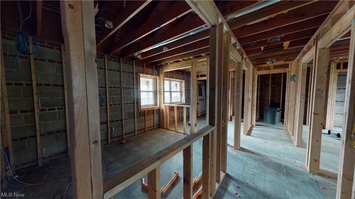 Mentor Center 08 - Commercial Sale