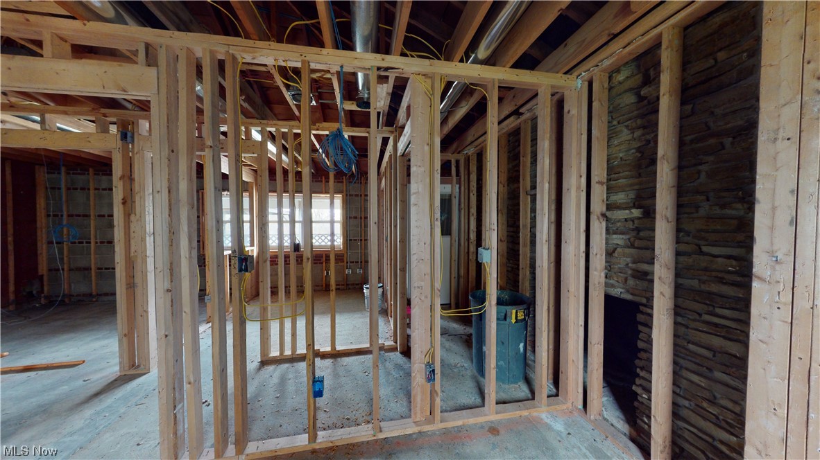 Mentor Center 08 - Commercial Sale