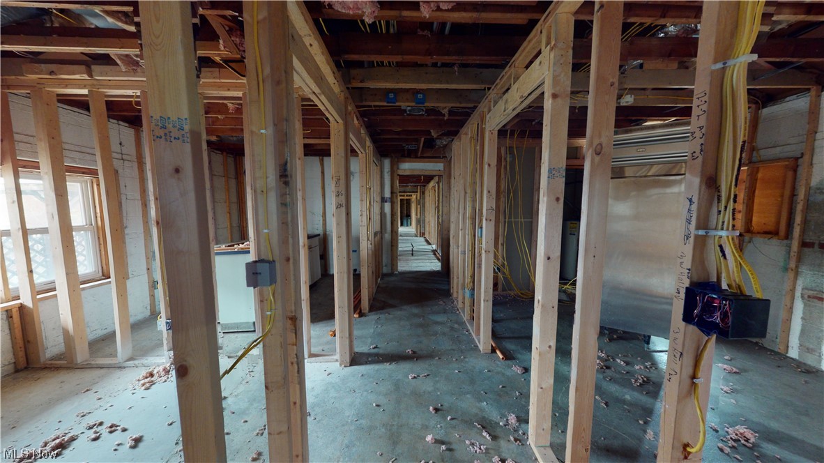 Mentor Center 08 - Commercial Sale