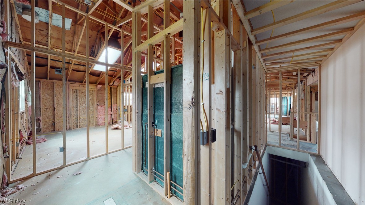 Mentor Center 08 - Commercial Sale