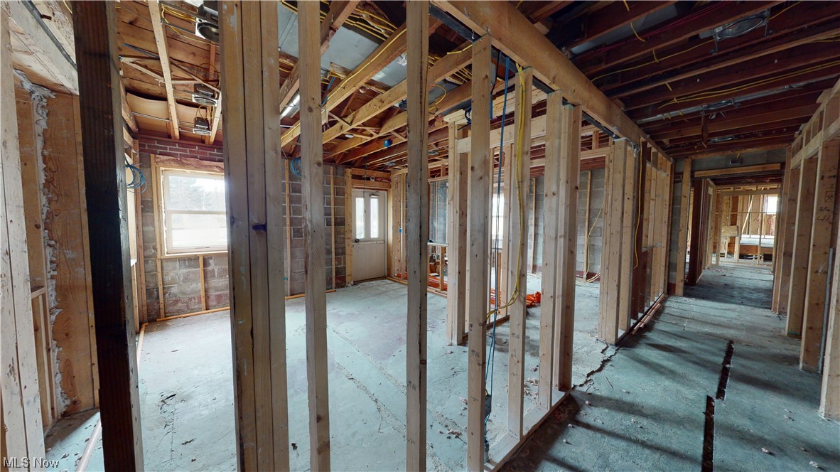 Mentor Center 08 - Commercial Sale