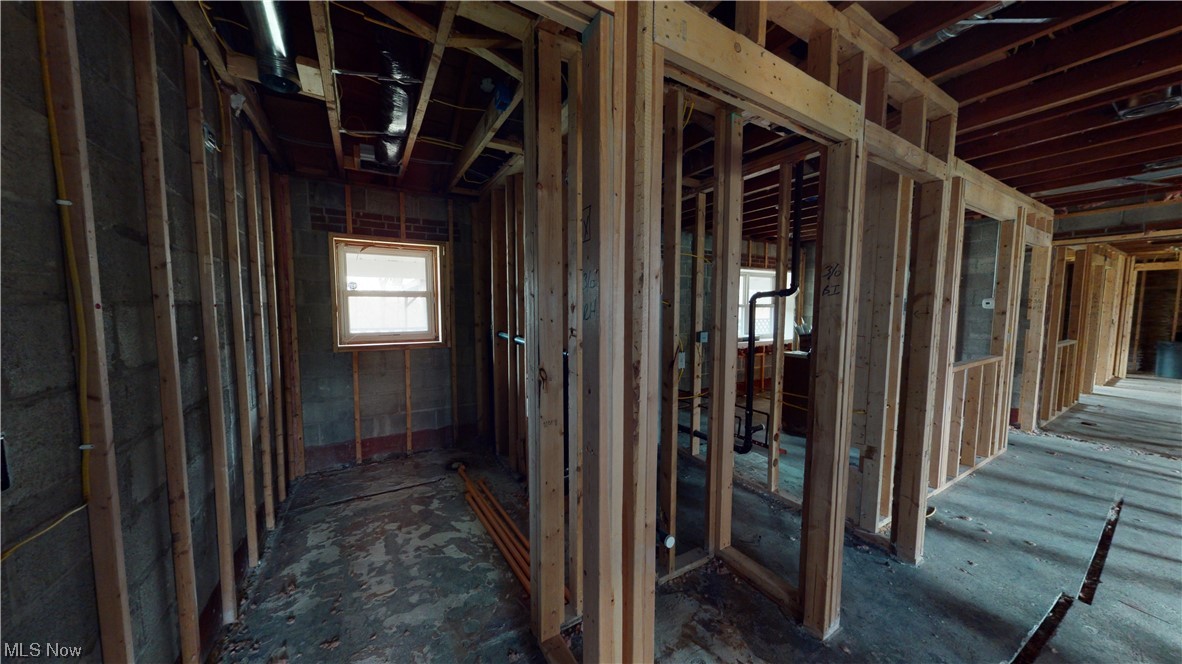 Mentor Center 08 - Commercial Sale