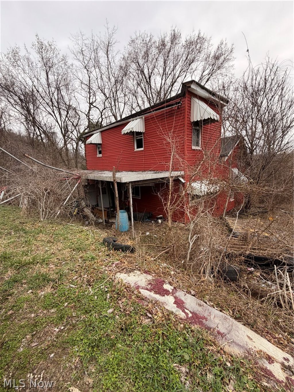 Photo of 274 Lombardy Heights Hts, Bridgeport, OH 43912 (MLS # 5192102)