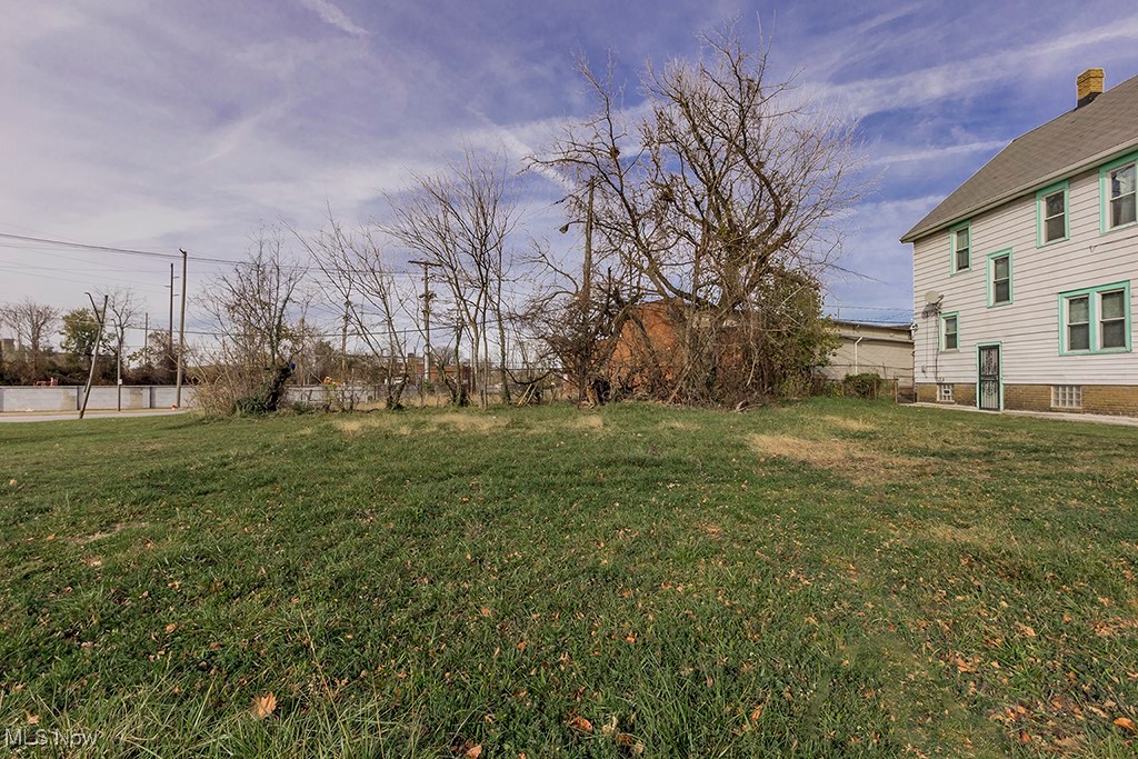 Mary P Odells - Land