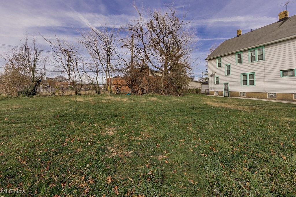 Mary P Odells - Land