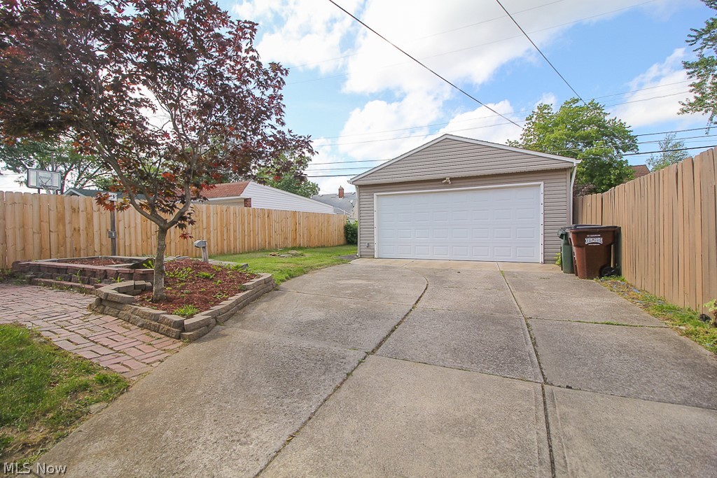 Ridgewood - Residential Lease